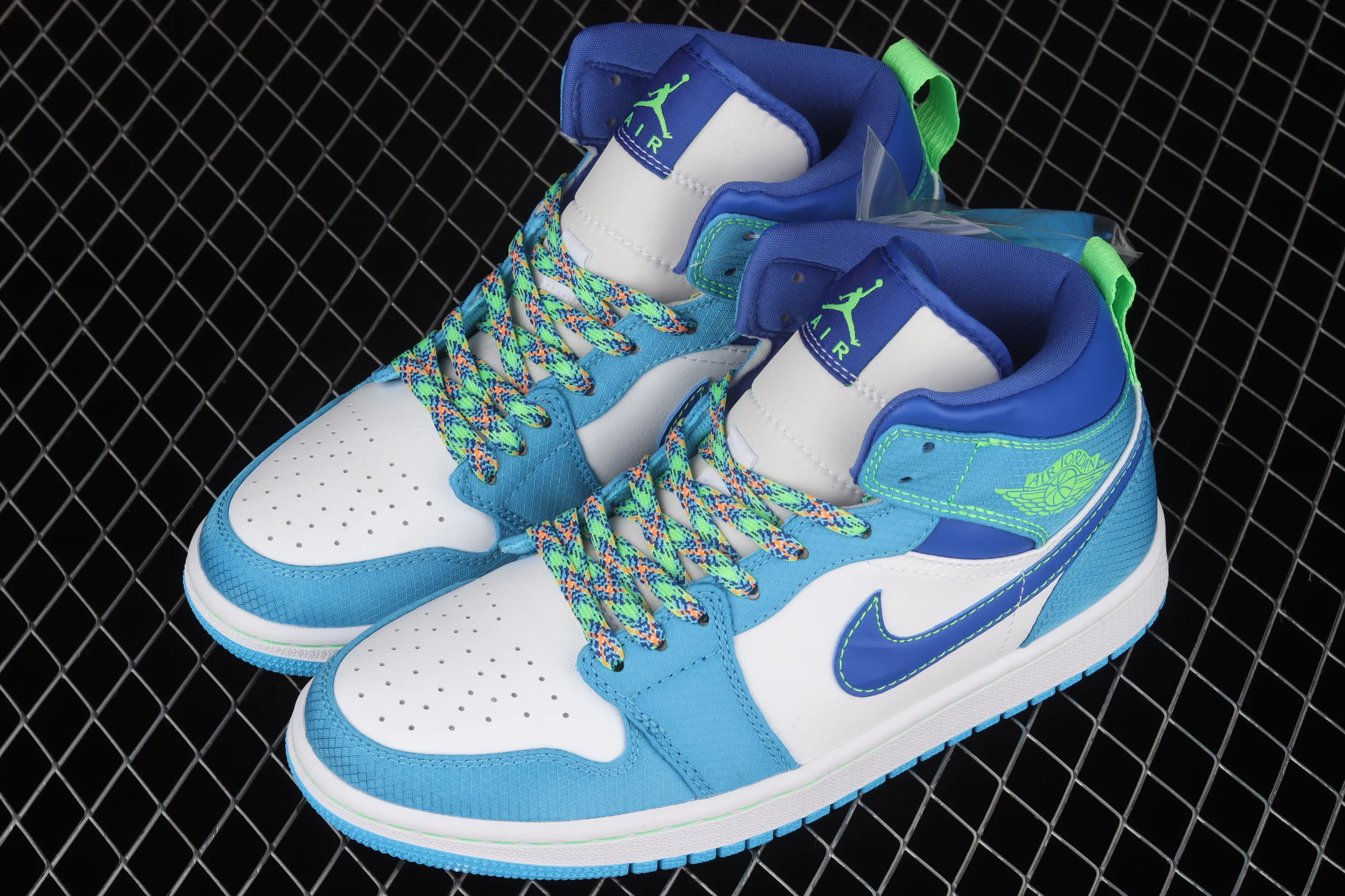 All categories Air Jordan Jordan series basketball shoes Air Jordan 1 Mid Air Jordan 1 Mid AJ1 Joe 1 Chinese culture basketball shoes DA8010-400